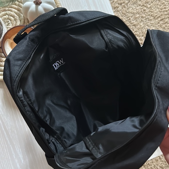 DSW Backpack - Picture 4 of 4